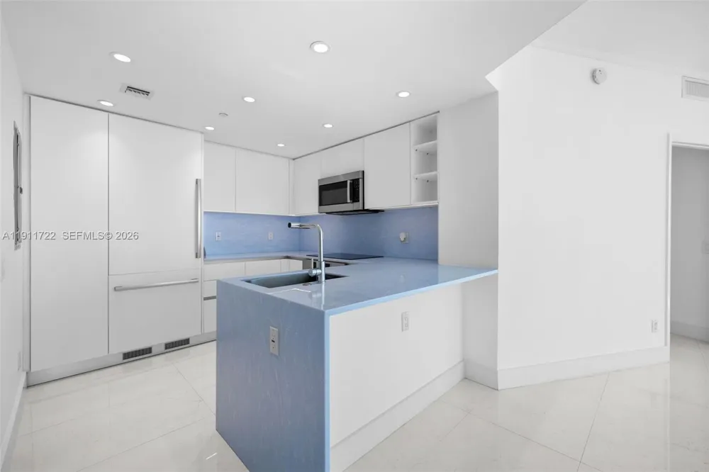 2475 Brickell Ave #1907 Miami, FL 33129