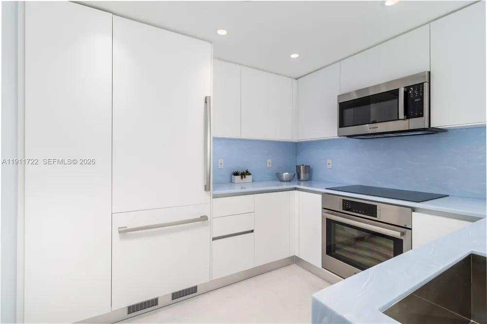 2475 Brickell Ave #1907 Miami, FL 33129