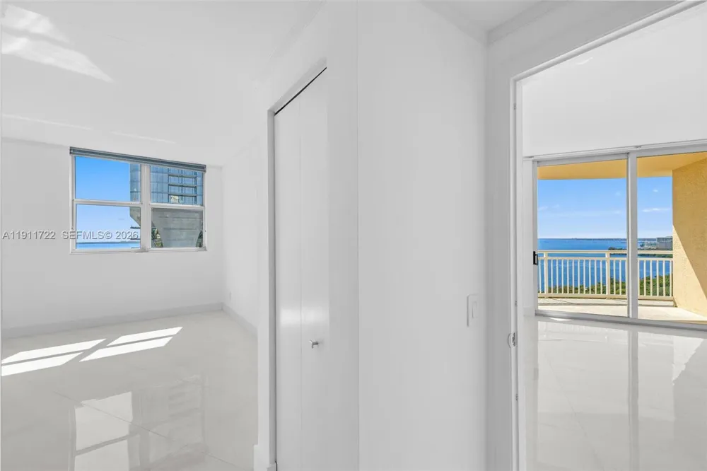 2475 Brickell Ave #1907 Miami, FL 33129