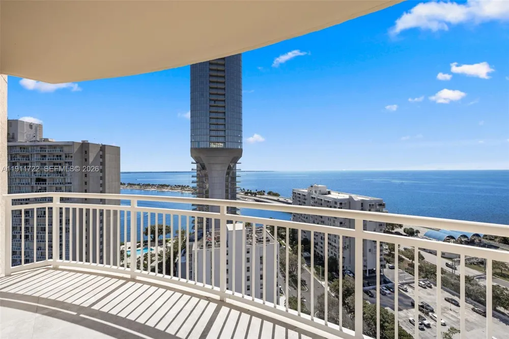 2475 Brickell Ave #1907 Miami, FL 33129