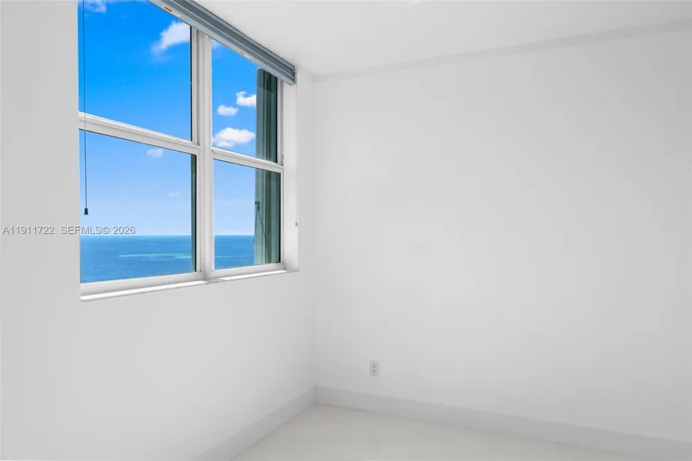 2475 Brickell Ave #1907 Miami, FL 33129