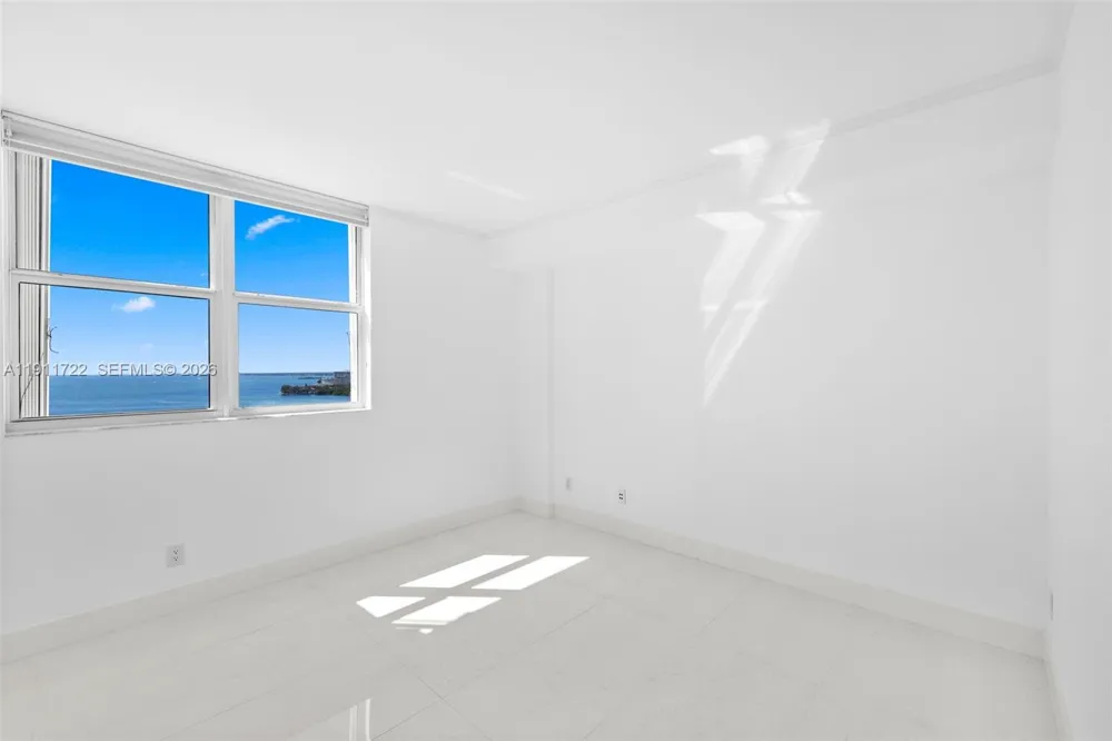 2475 Brickell Ave #1907 Miami, FL 33129