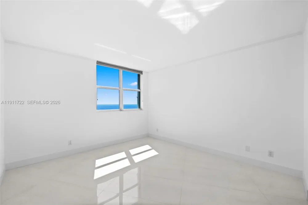 2475 Brickell Ave #1907 Miami, FL 33129