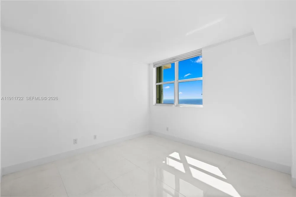 2475 Brickell Ave #1907 Miami, FL 33129