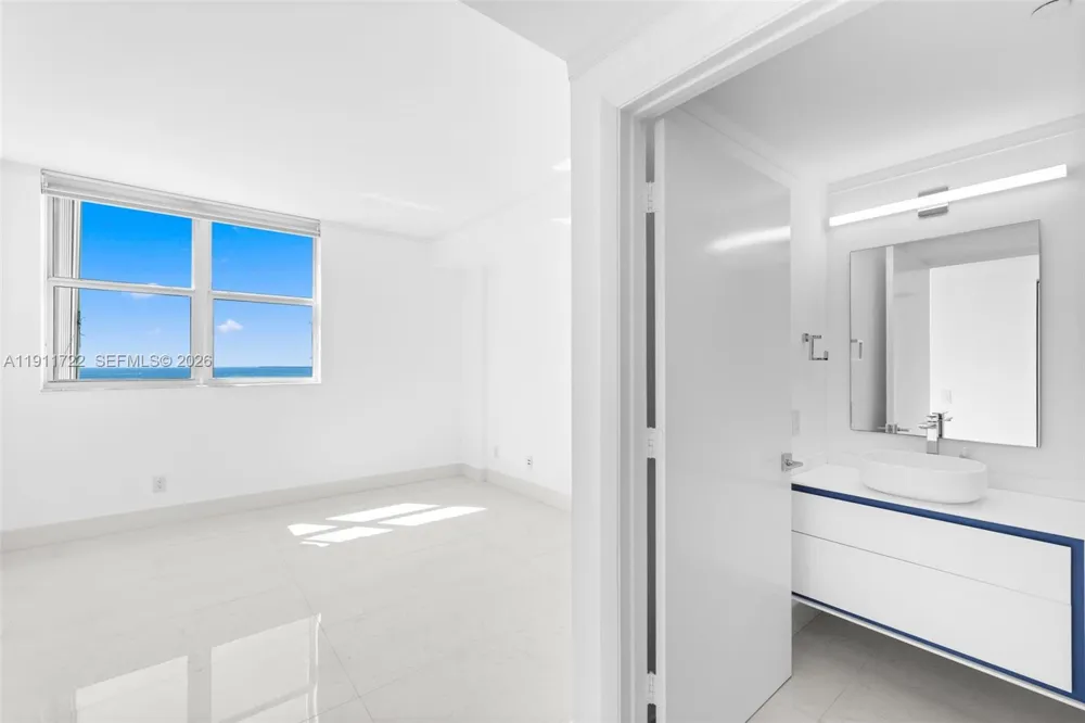 2475 Brickell Ave #1907 Miami, FL 33129