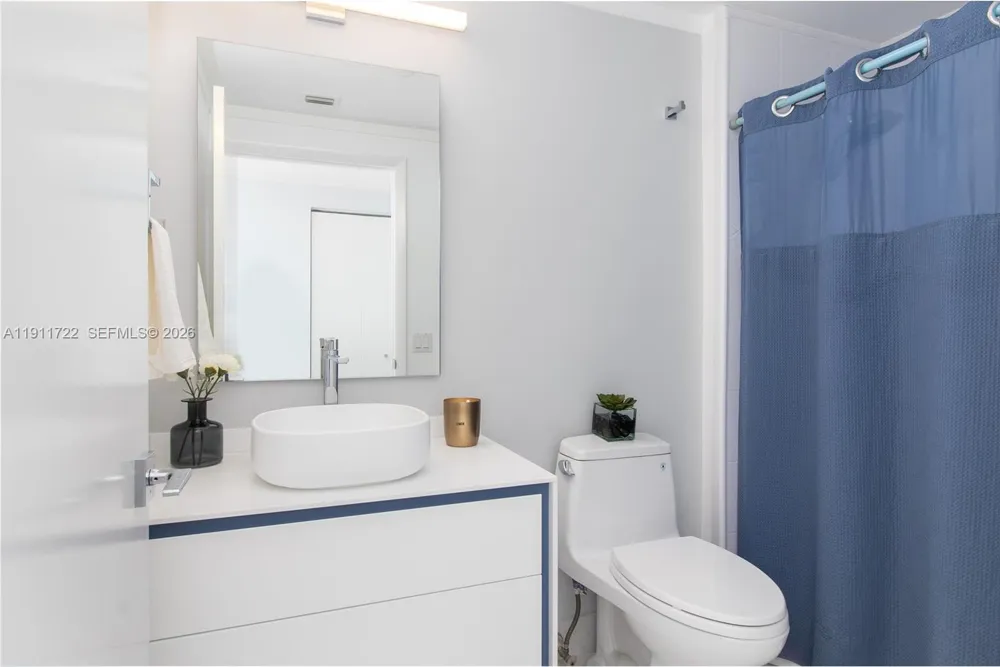 2475 Brickell Ave #1907 Miami, FL 33129