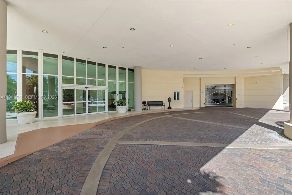 2475 Brickell Ave #1907 Miami, FL 33129