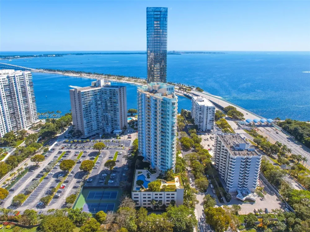 2475 Brickell Ave #1907 Miami, FL 33129