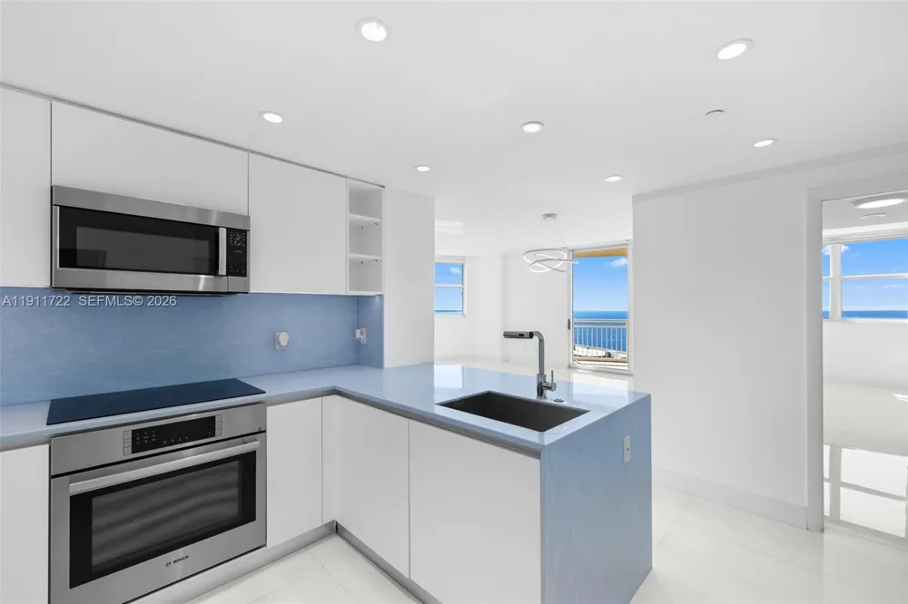 2475 Brickell Ave #1907 Miami, FL 33129