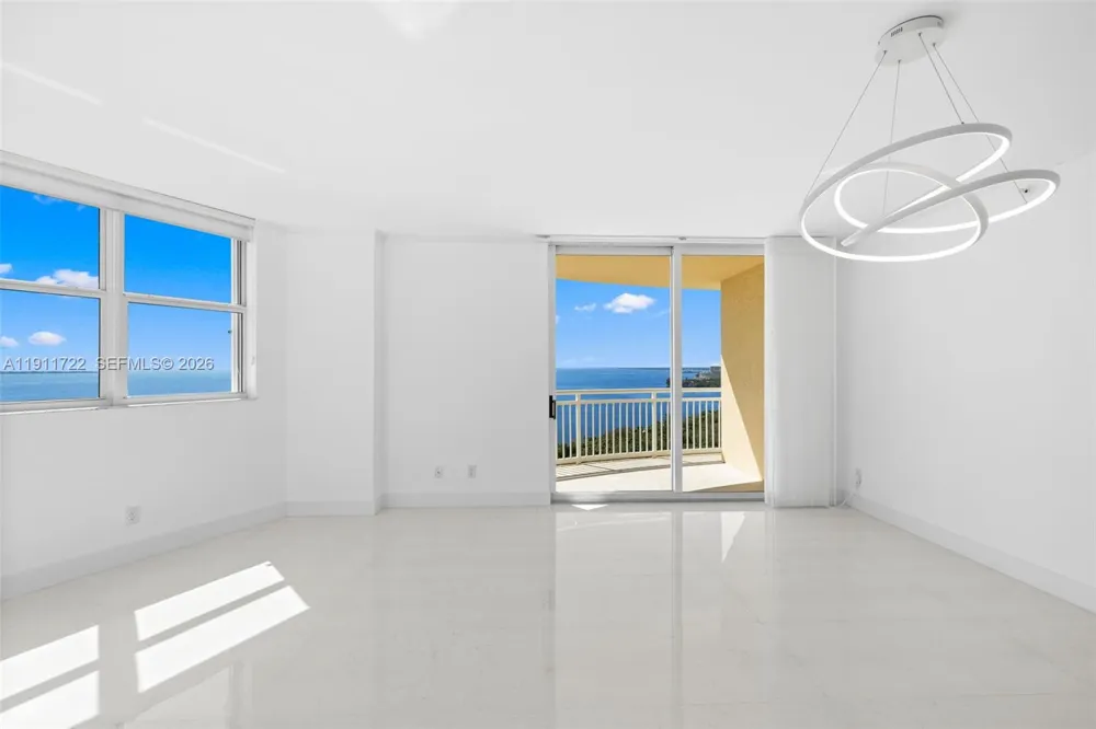 2475 Brickell Ave #1907 Miami, FL 33129