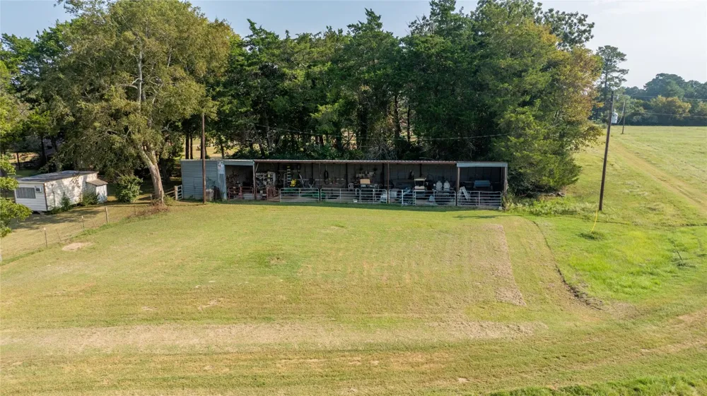1206 County Road 1515 Crockett, TX 75835