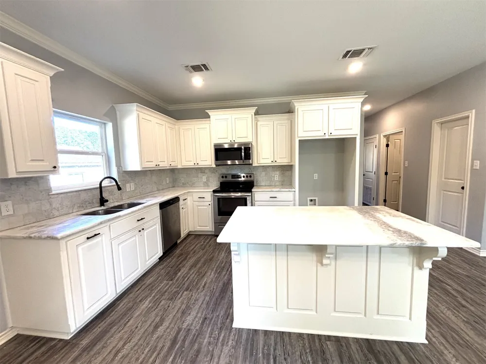 196 Twisted Oaks Drive Rusk, TX 75785