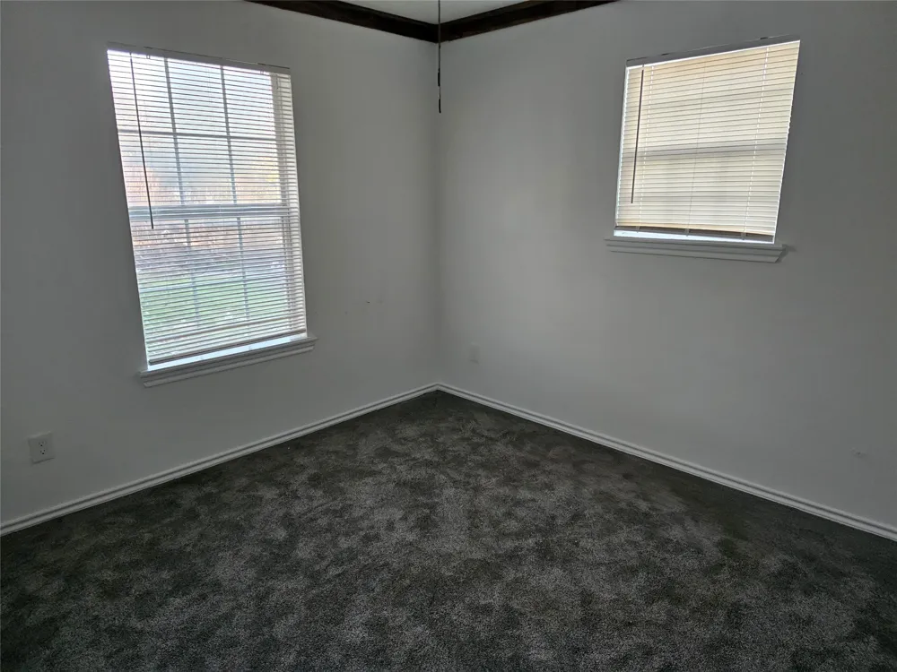 109 State Highway 309 Goodlow, TX 75144