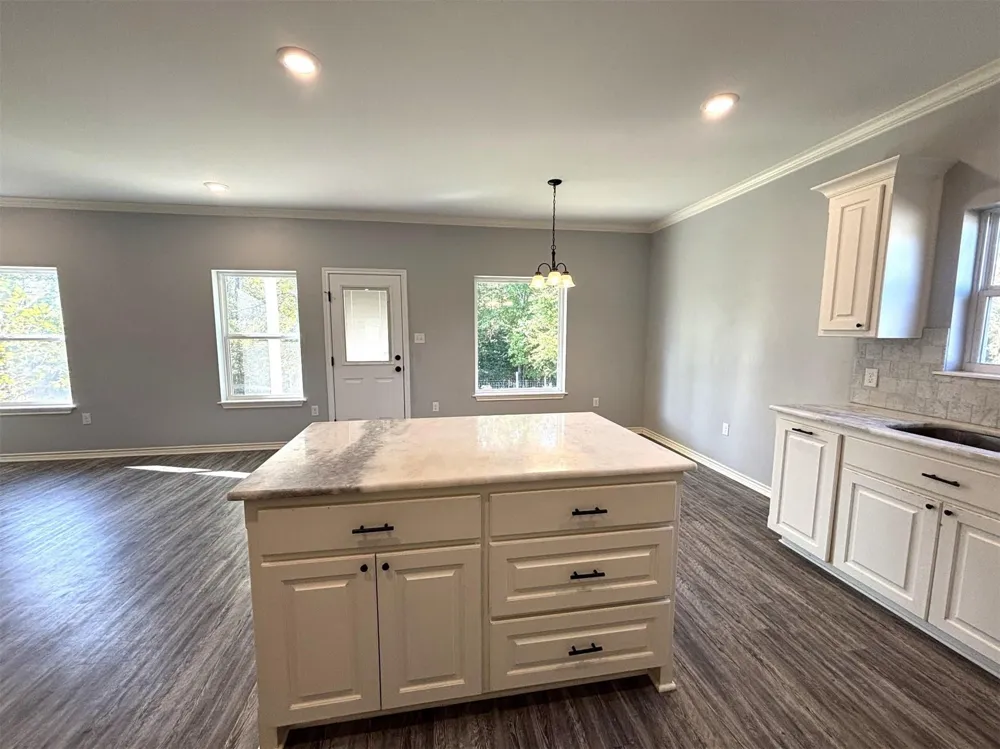 196 Twisted Oaks Drive Rusk, TX 75785