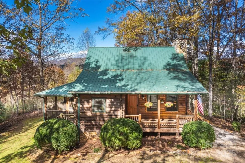 87 Prater Cove Road Franklin, NC 28734