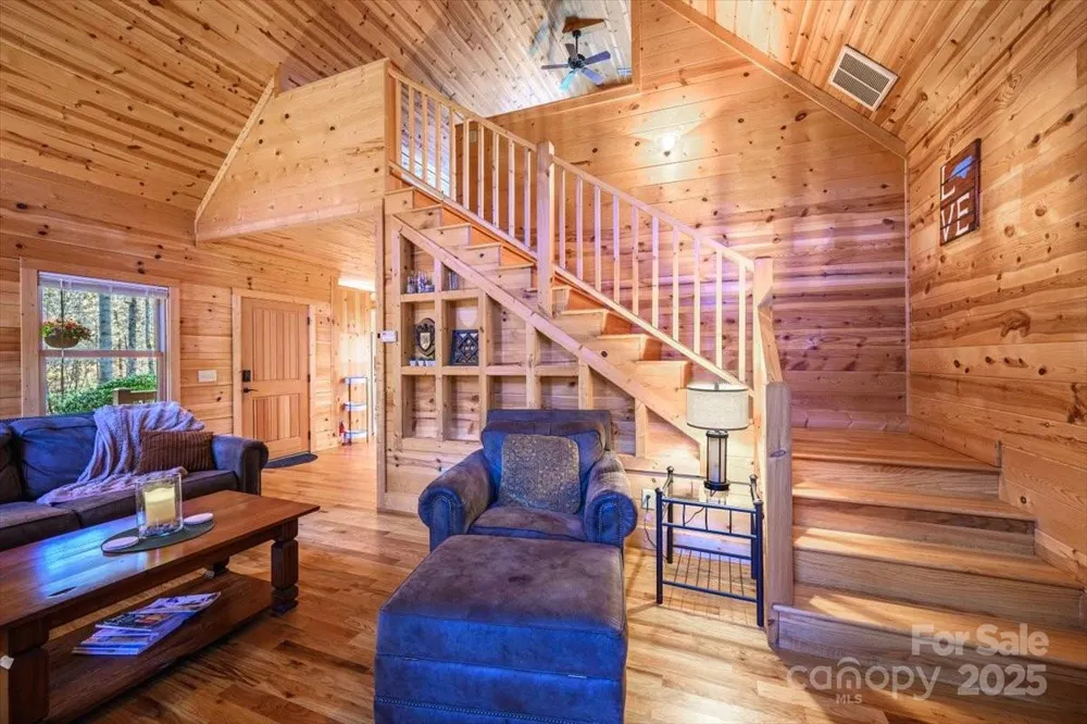 87 Prater Cove Road Franklin, NC 28734