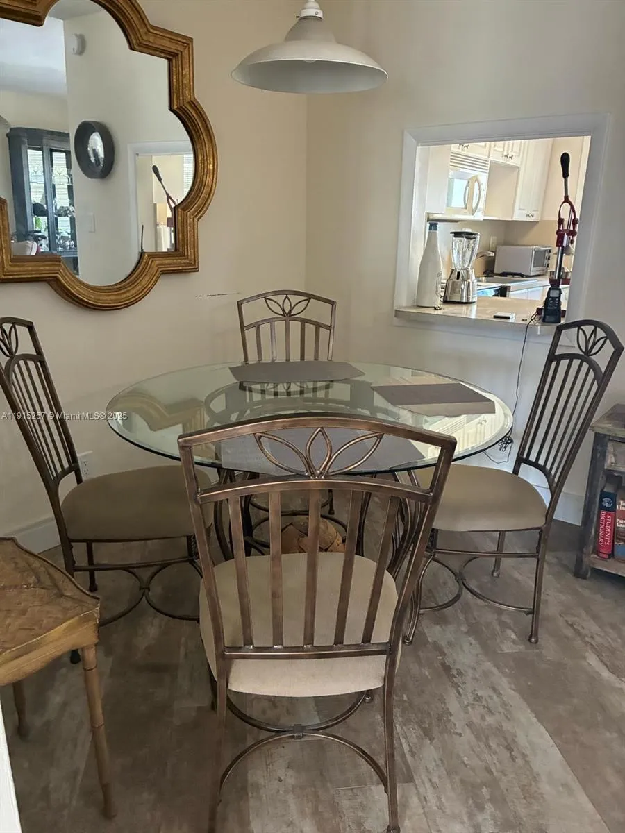 2050 NE 39th St #311 NORTH Lighthouse Point, FL 33064