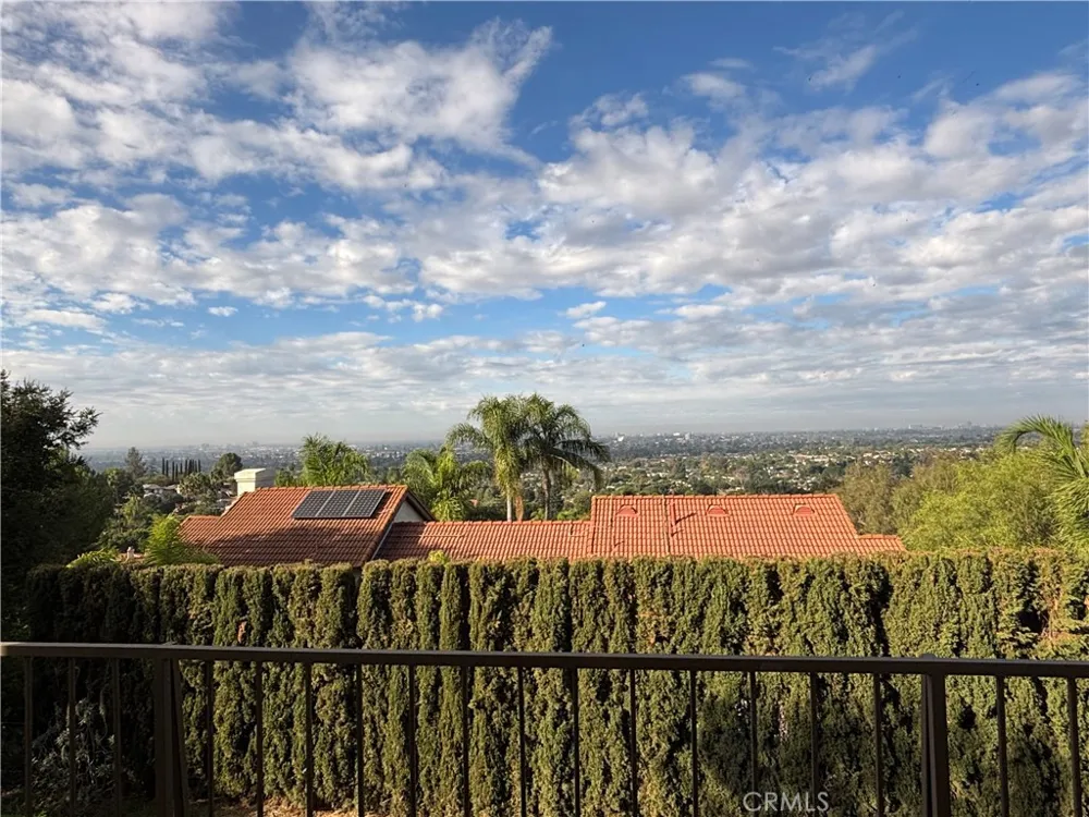 11393 La Vereda Drive North Tustin, CA 92705