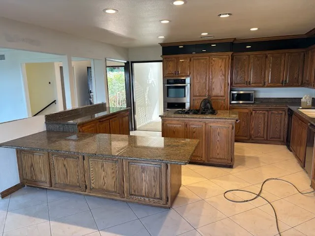 11393 La Vereda Drive North Tustin, CA 92705