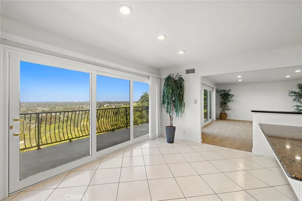 11393 La Vereda Drive North Tustin, CA 92705