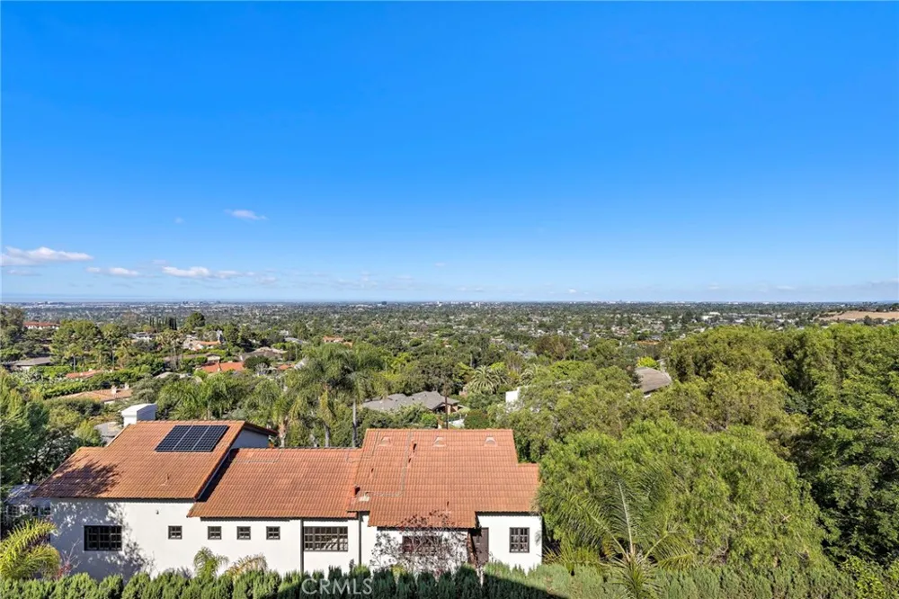 11393 La Vereda Drive North Tustin, CA 92705