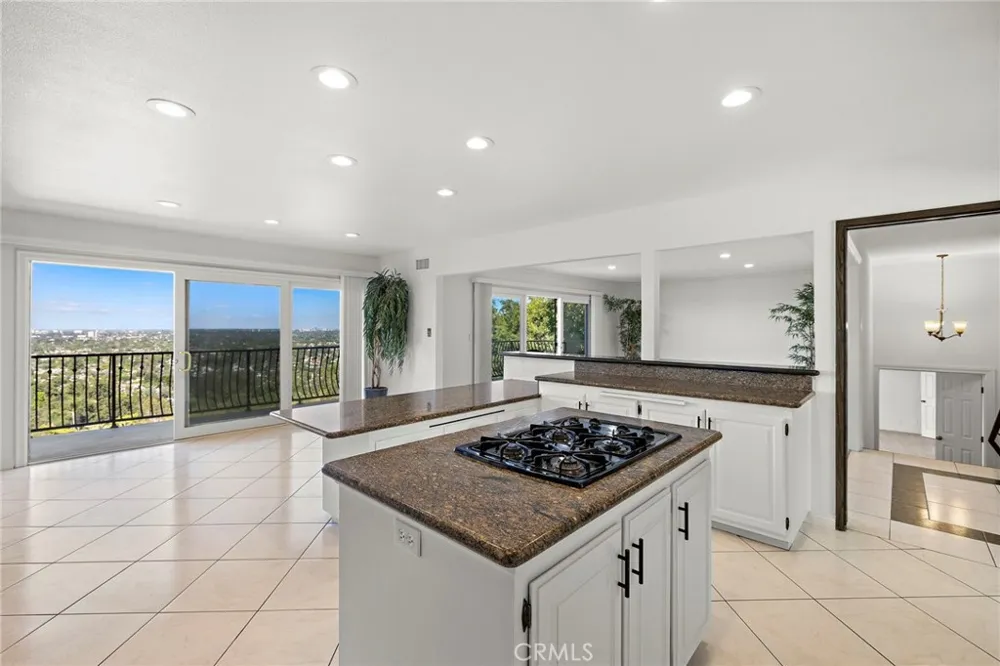 11393 La Vereda Drive North Tustin, CA 92705