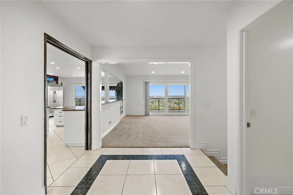 11393 La Vereda Drive North Tustin, CA 92705