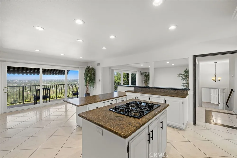 11393 La Vereda Drive North Tustin, CA 92705