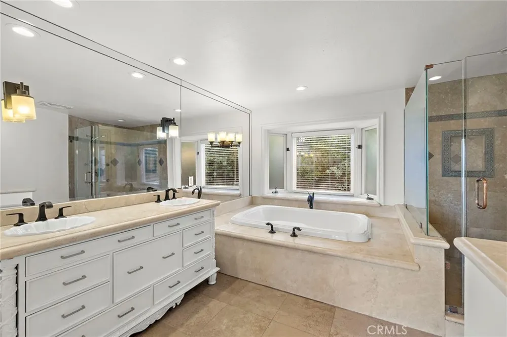 11393 La Vereda Drive North Tustin, CA 92705