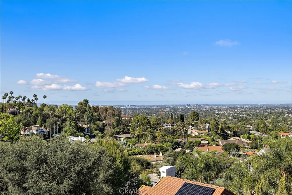 11393 La Vereda Drive North Tustin, CA 92705