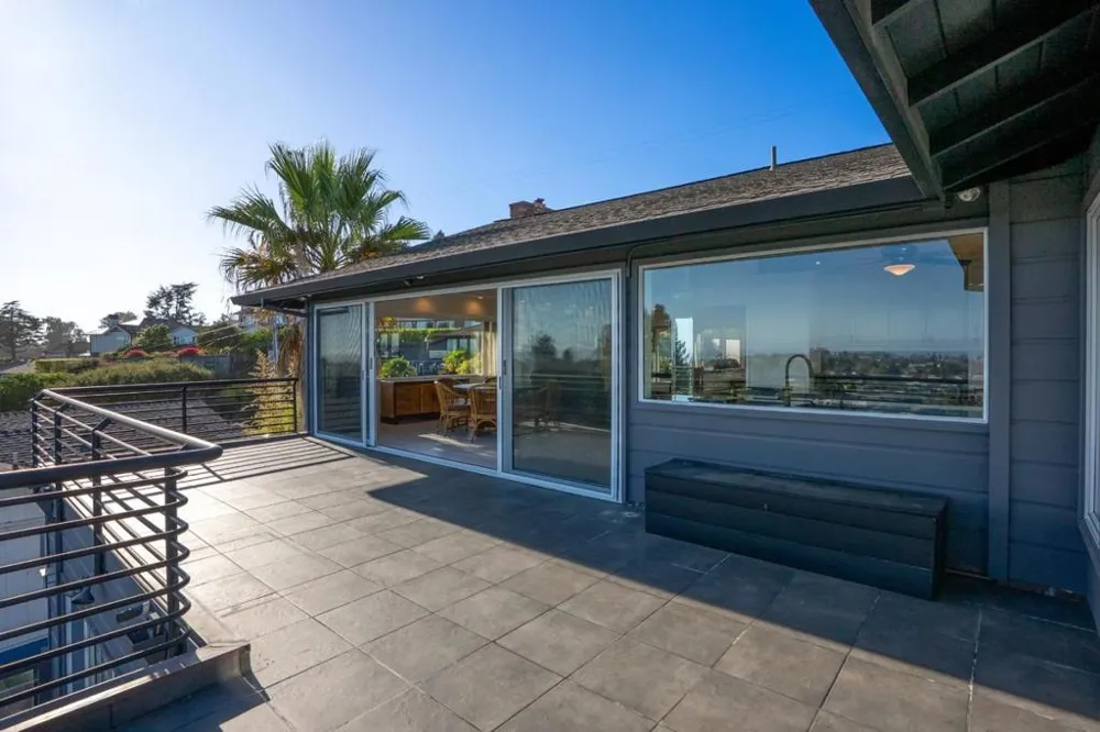 902 Laurent Street Santa Cruz, CA 95060
