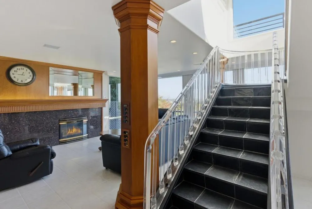902 Laurent Street Santa Cruz, CA 95060