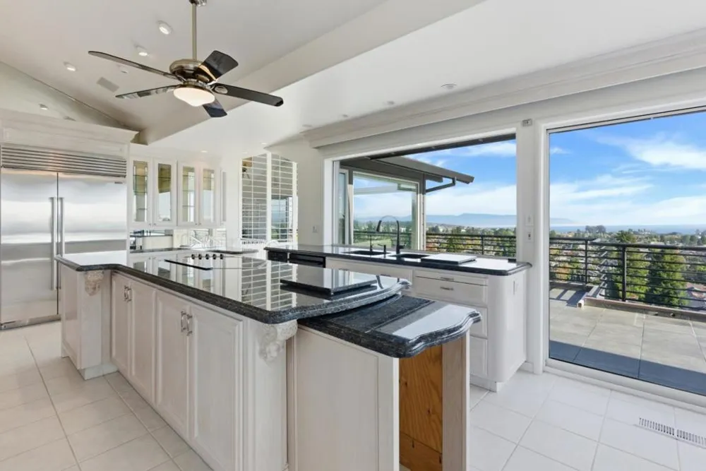 902 Laurent Street Santa Cruz, CA 95060