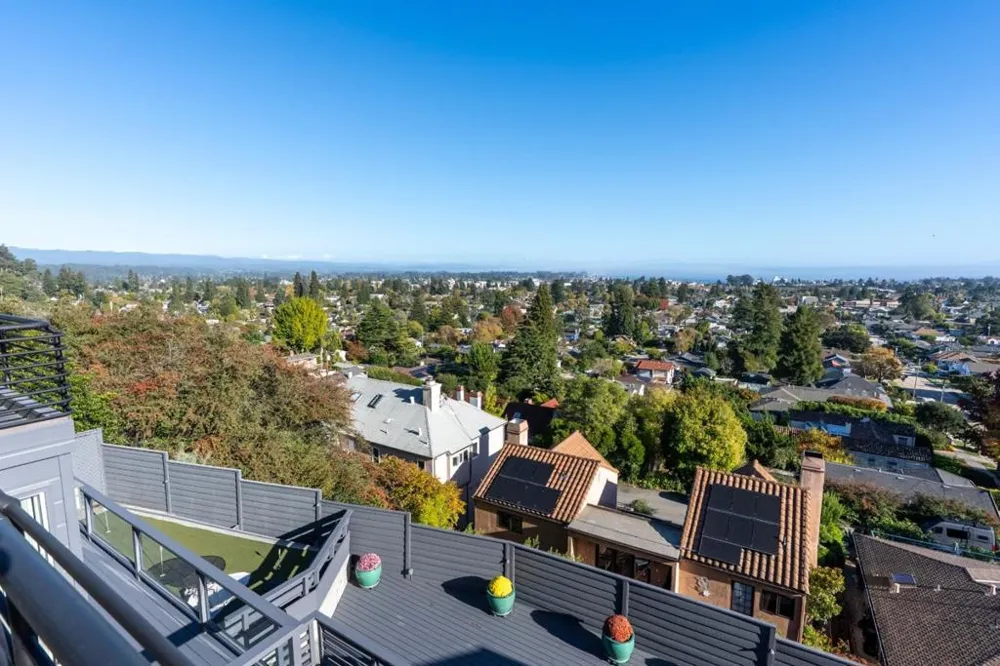 902 Laurent Street Santa Cruz, CA 95060