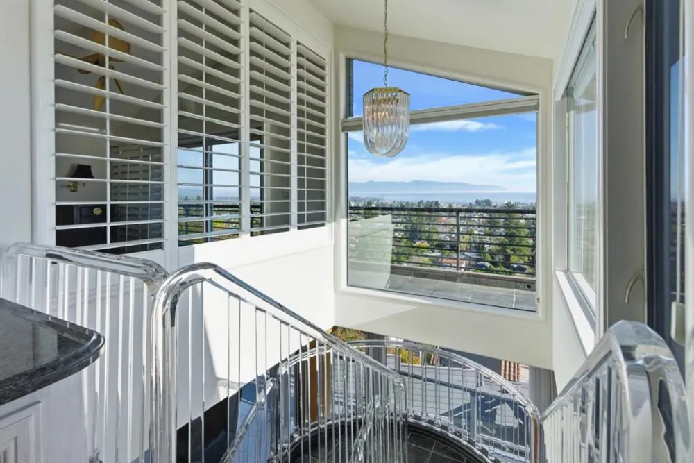 902 Laurent Street Santa Cruz, CA 95060