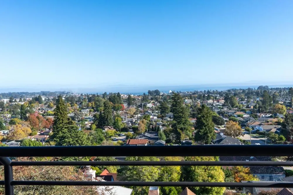 902 Laurent Street Santa Cruz, CA 95060