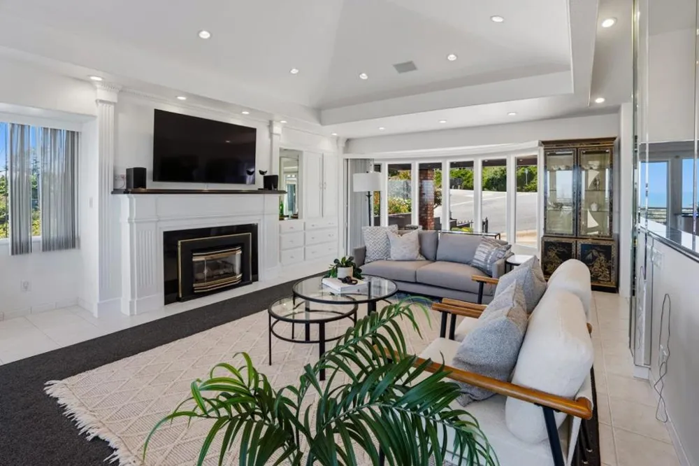 902 Laurent Street Santa Cruz, CA 95060