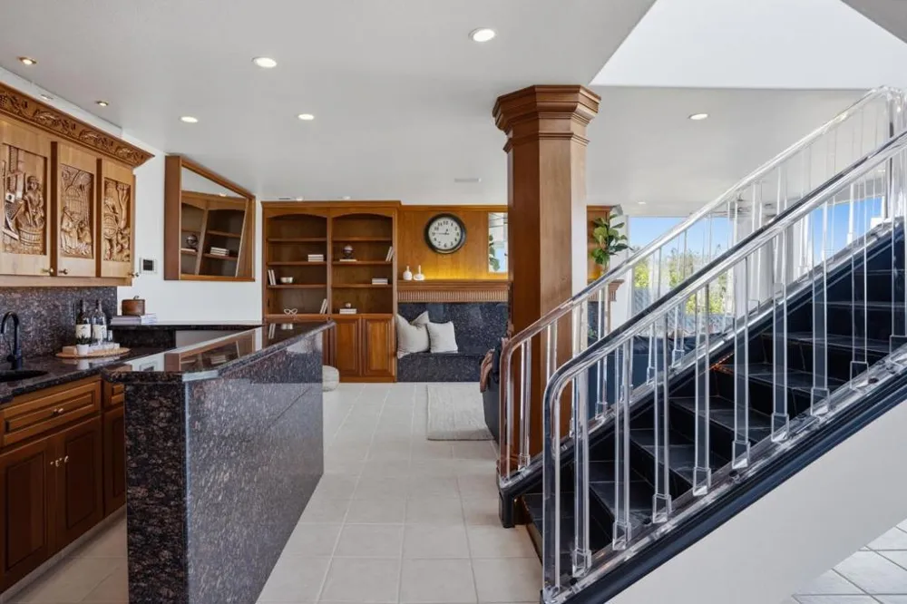 902 Laurent Street Santa Cruz, CA 95060
