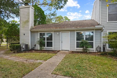8 Hideaway Drive