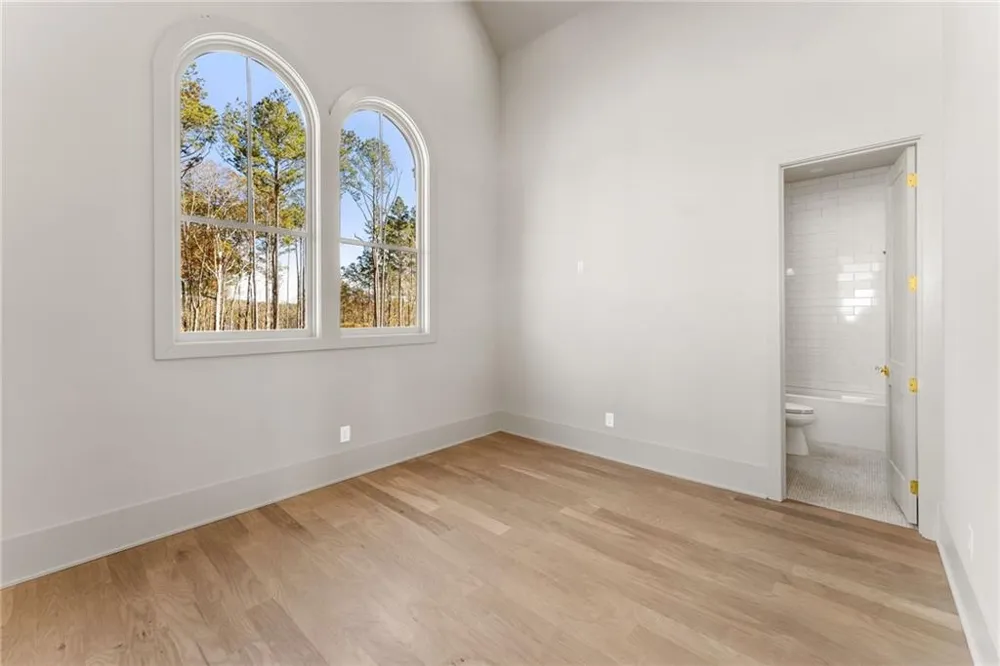 11825 Serenbe Lane Chattahoochee Hills, GA 30268