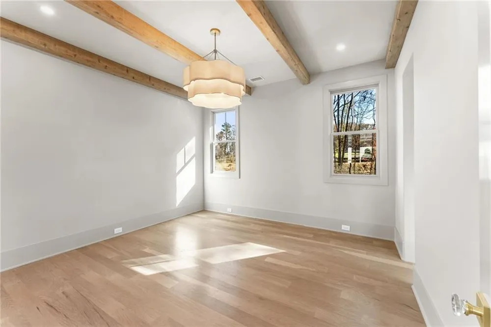 11825 Serenbe Lane Chattahoochee Hills, GA 30268