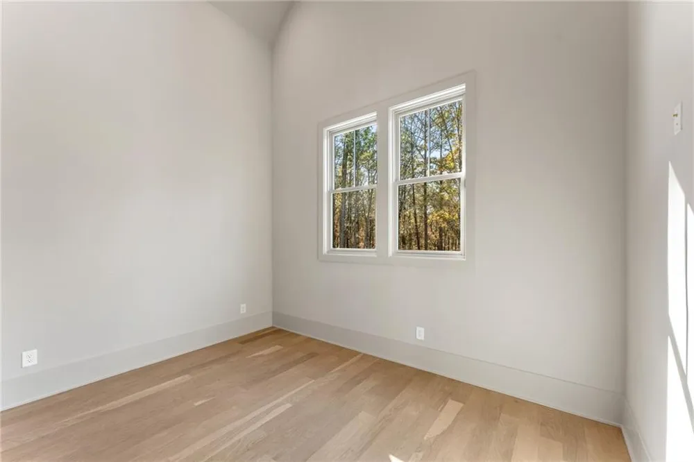 11825 Serenbe Lane Chattahoochee Hills, GA 30268