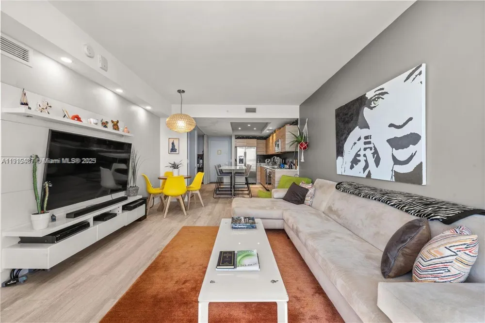 121 NE 34th St #1705 Miami, FL 33137
