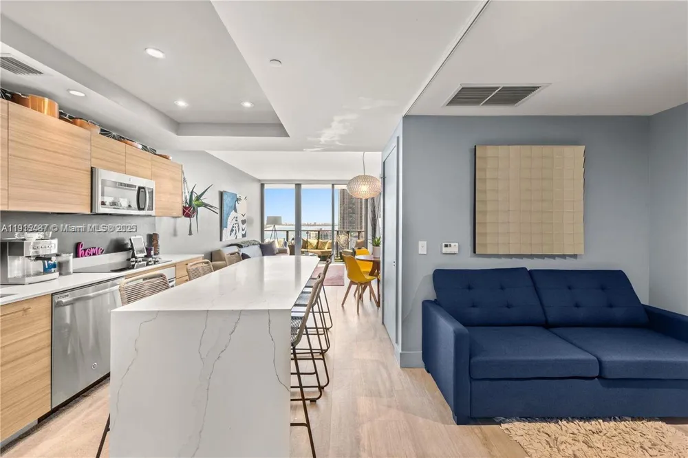 121 NE 34th St #1705 Miami, FL 33137