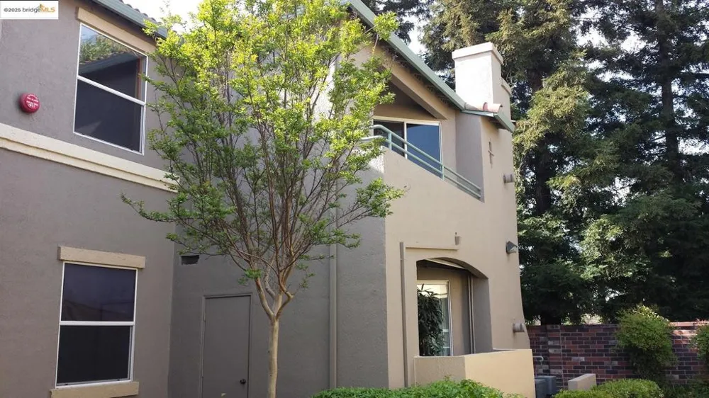5201 Laguna Oaks DR #UNIT 70 Elk Grove, CA 95758
