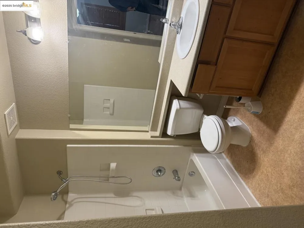 5201 Laguna Oaks DR #UNIT 70 Elk Grove, CA 95758