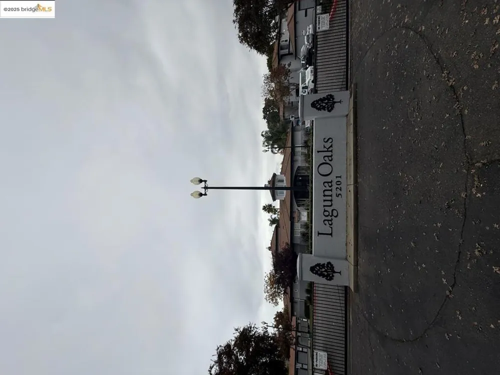 5201 Laguna Oaks DR #UNIT 70 Elk Grove, CA 95758