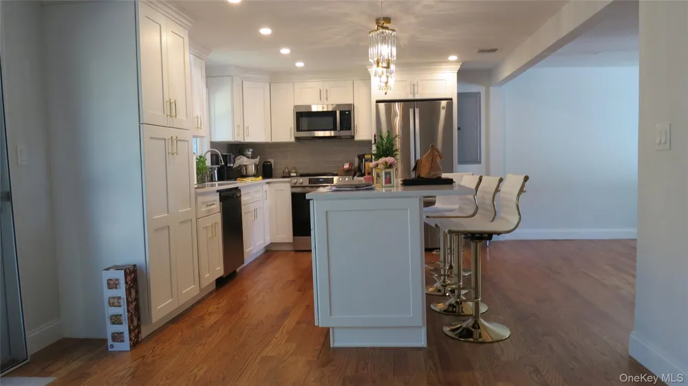 1 Eliot Drive Lake Grove, NY 11755