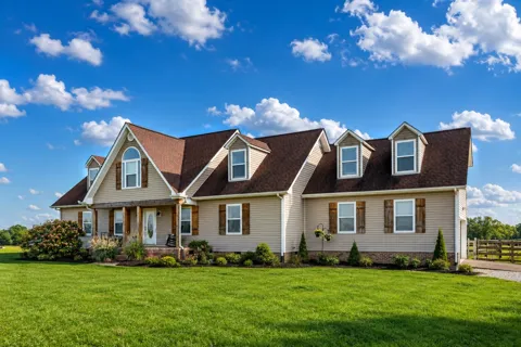 1883 Sawgrass Ln