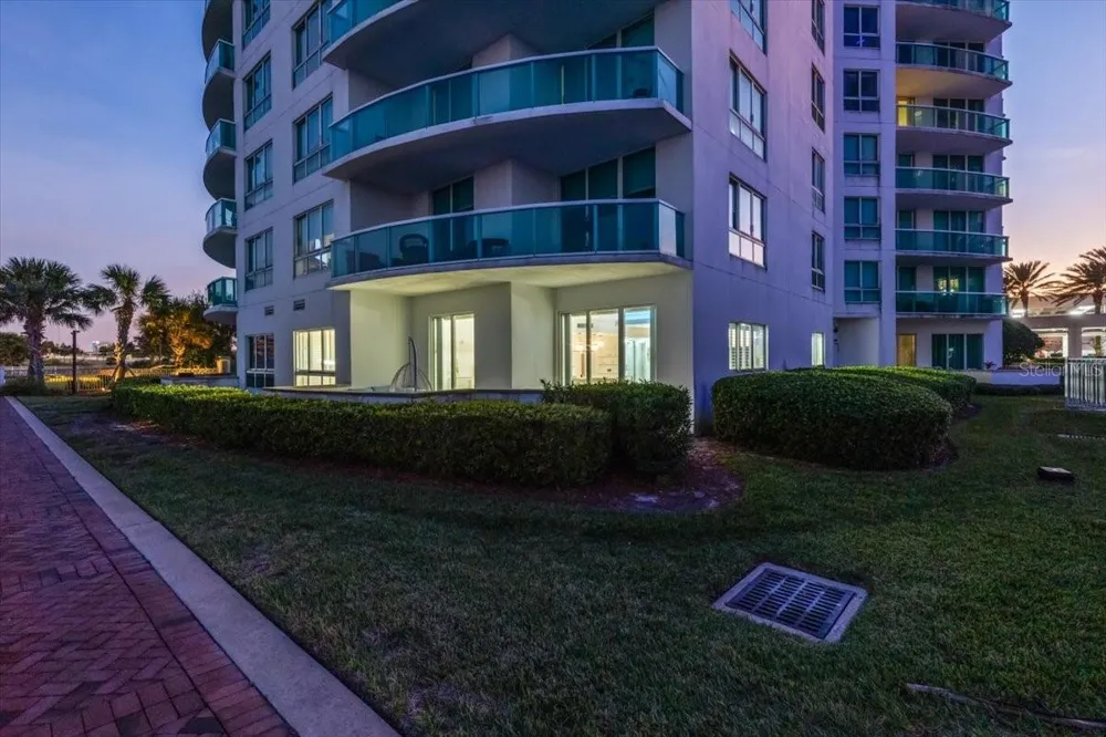 231 RIVERSIDE DRIVE #102 Holly Hill, FL 32117